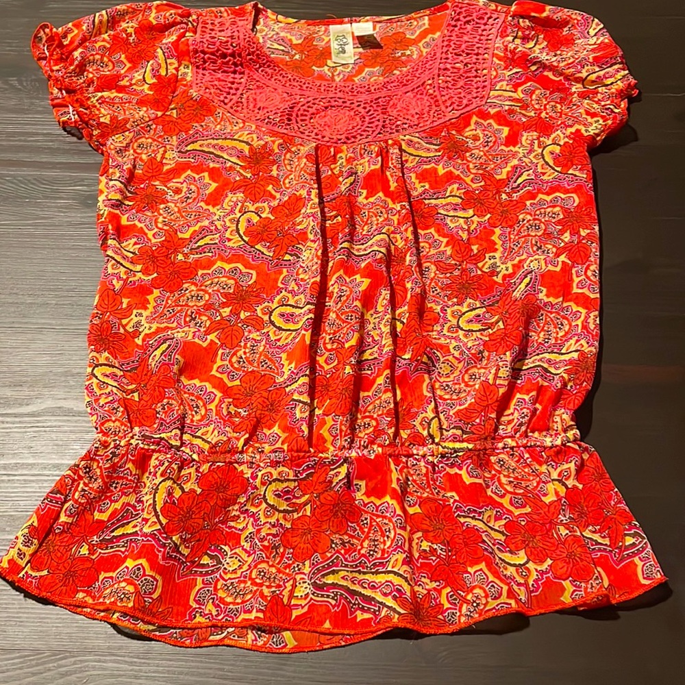 L8TER Boho top Sz Medium-pretty Crochet detail